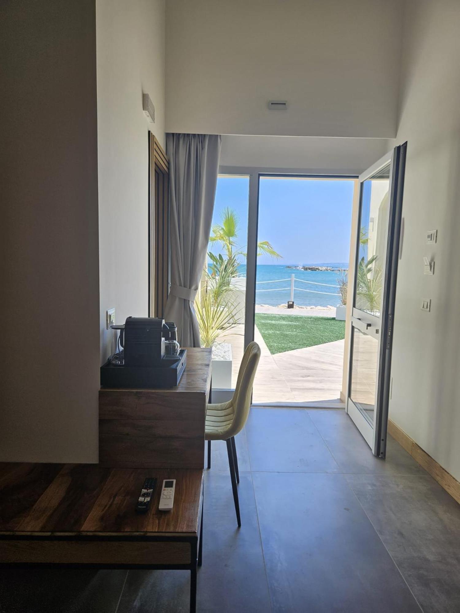 Dada Suites And Sea San Salvo Eksteriør billede